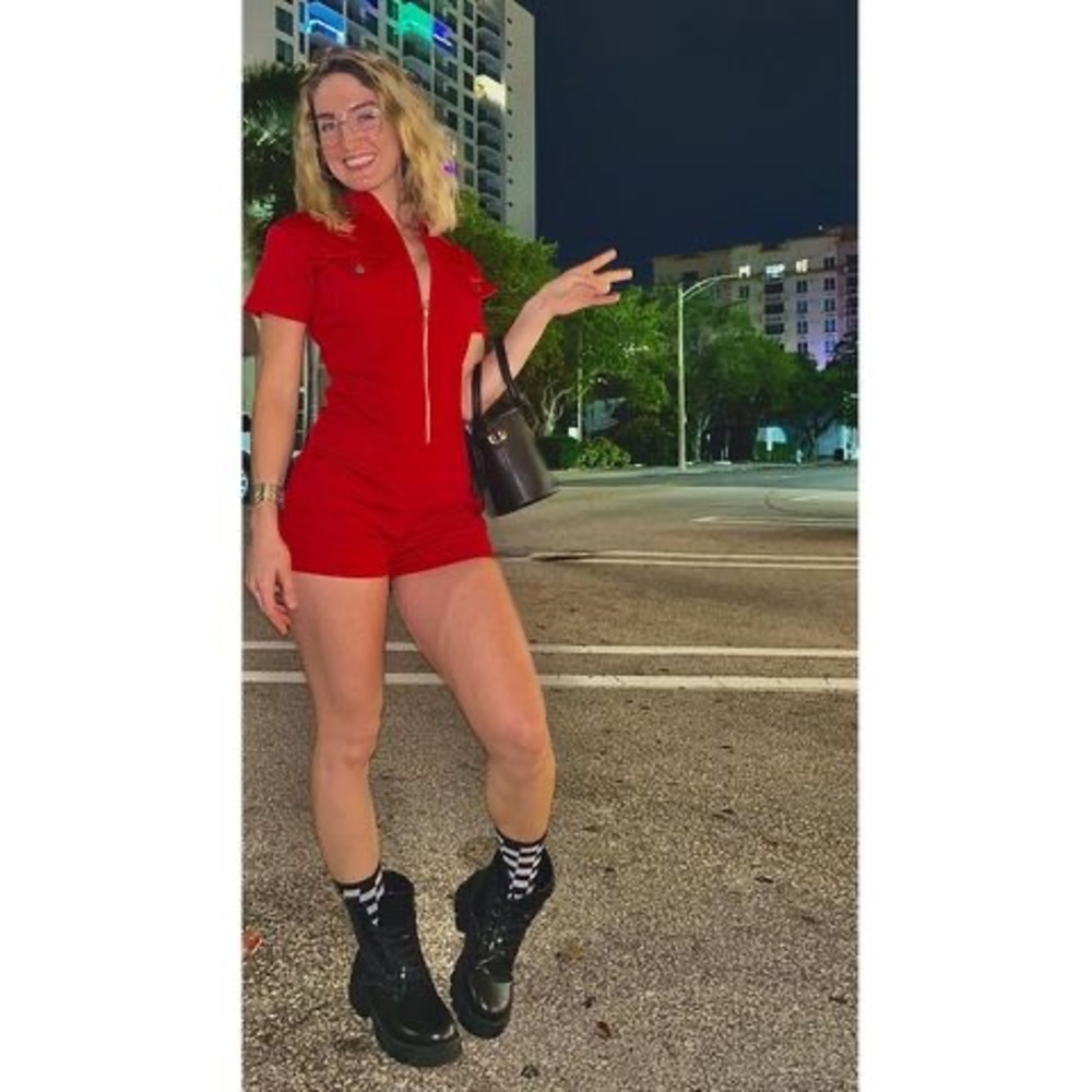 Meet your Posher, Laura